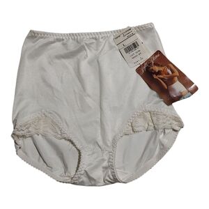 Adonna Light Control Soft Skins Lace Trim Nylon Granny Panties L